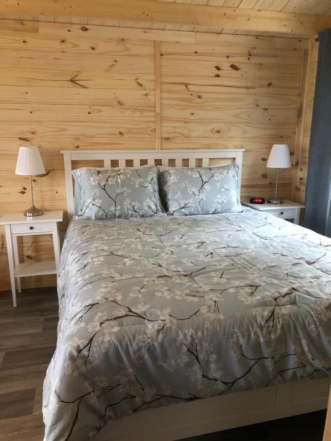 Les Chalets De La Colline Inc Baie-Sainte-Catherine Bagian luar foto